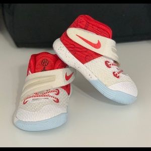 kyrie irving Nike’s size 2C